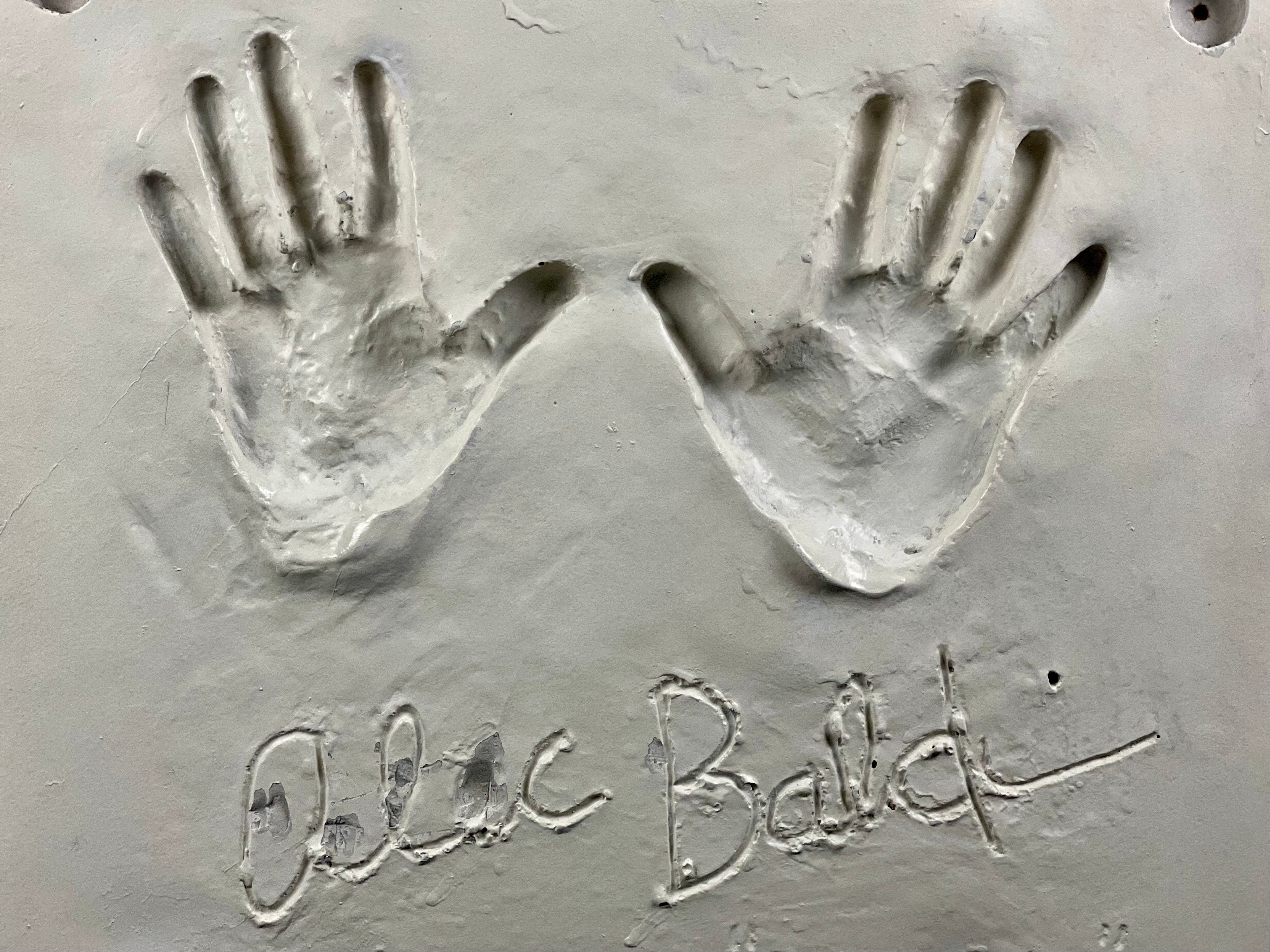 PLANET HOLLYWOOD SEATTLE Alec Baldwin Celebrity Signed Hand Cast